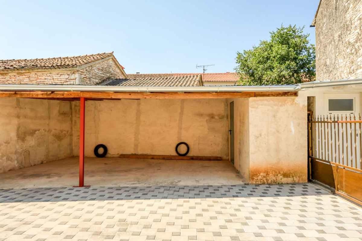 House Melly With Swimming Pool Vila Rovinjsko Selo Exterior foto