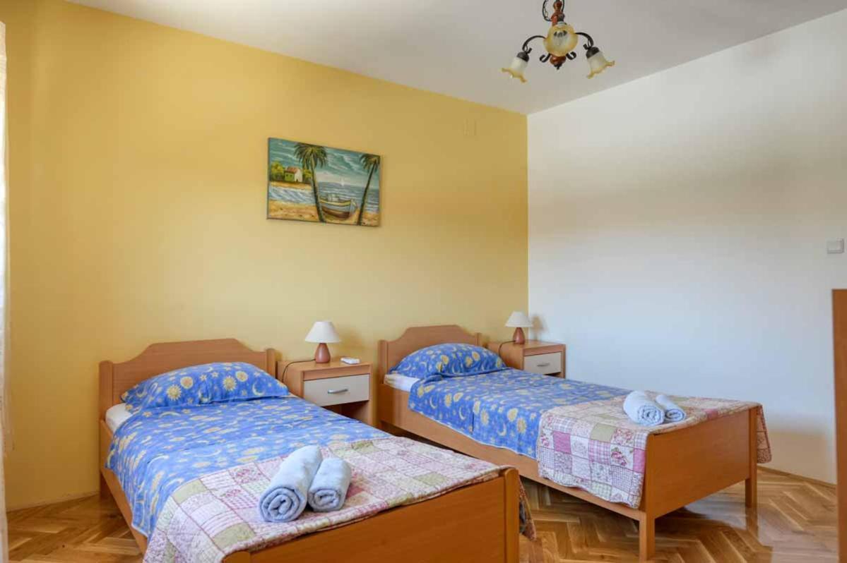 House Melly With Swimming Pool Vila Rovinjsko Selo Exterior foto